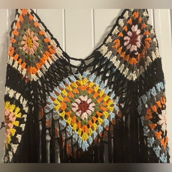 Crochet Fringe Top - Picture 2 of 3